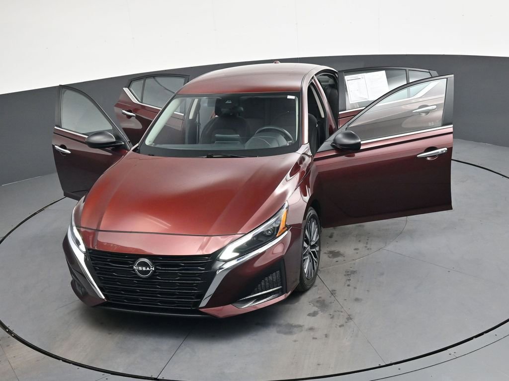 Used 2024 Nissan Altima 2.5 SV image 36