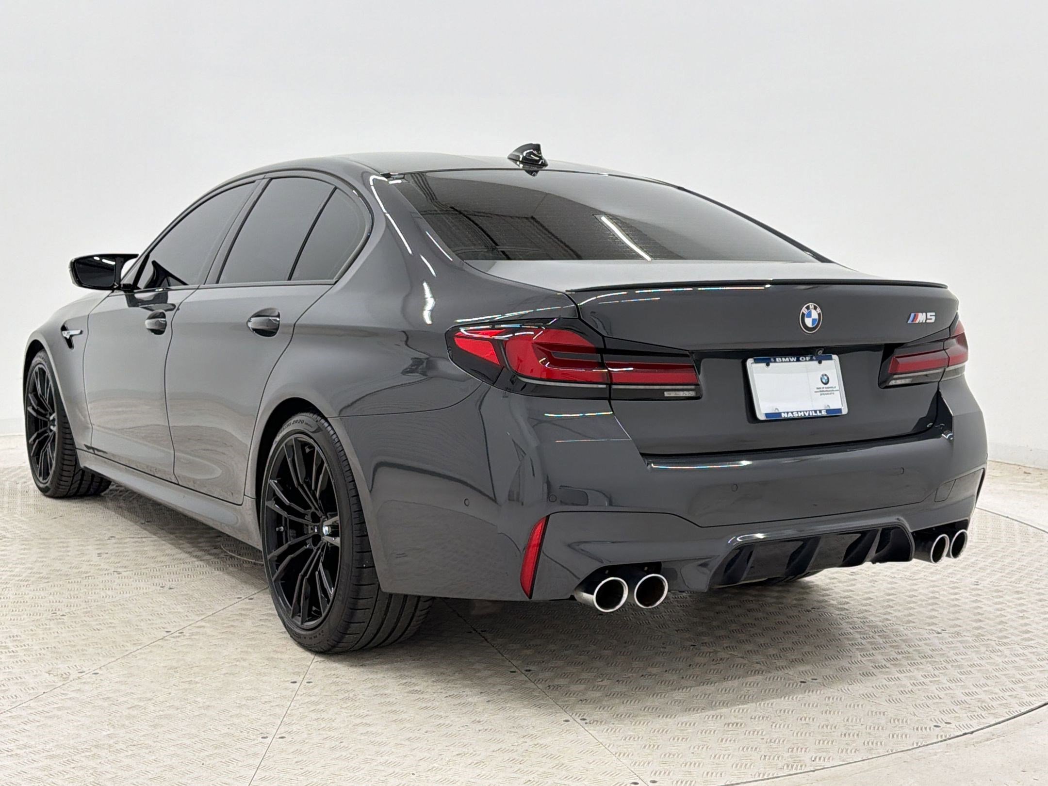 Used 2022 BMW M5 w/ Executive Package AWD/4WD image 3