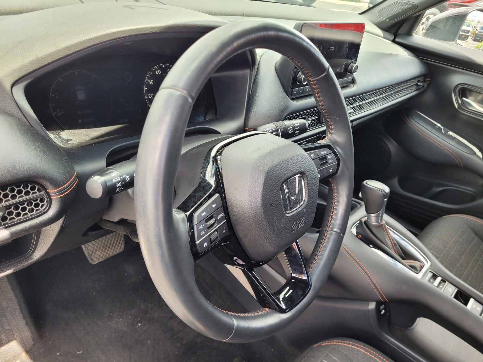 Used 2024 Honda HR-V Sport image 12