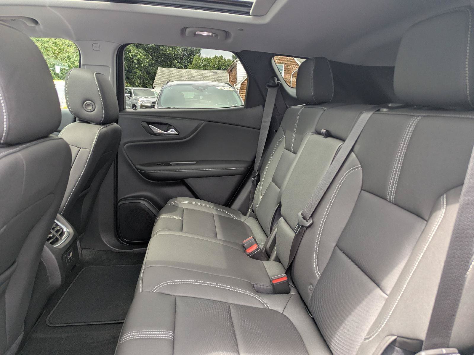 New 2026 Chevrolet Blazer LT w/ Midnight/Sport Edition AWD/4WD image 44