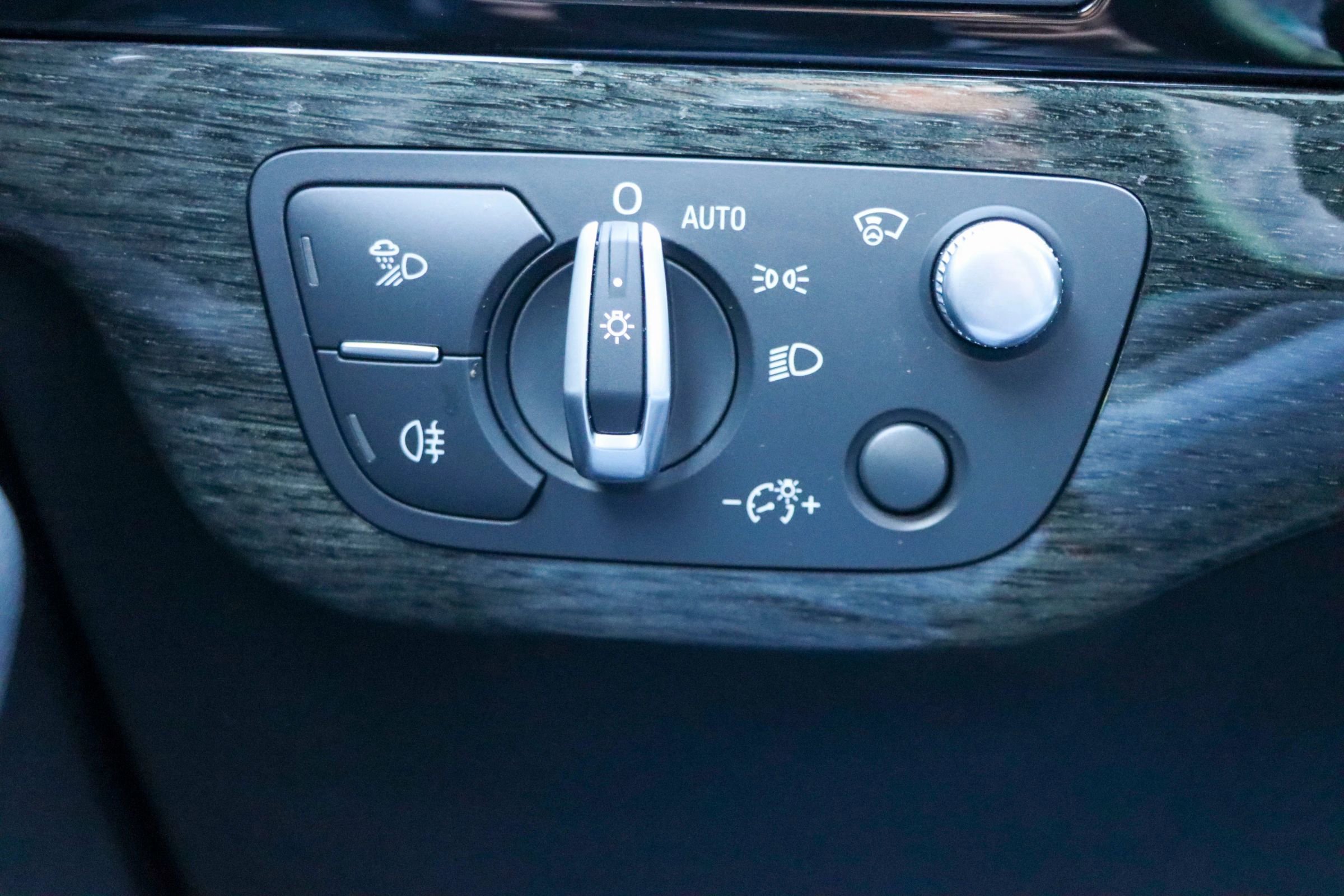 Used 2018 Audi Q7 3.0T Prestige w/ Prestige Package image 36