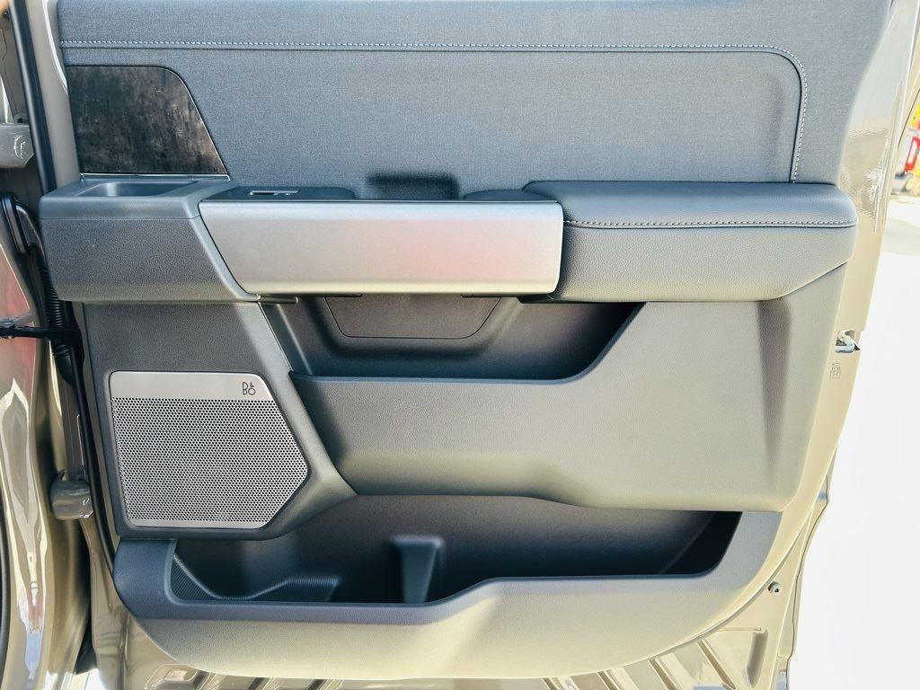 New 2026 Ford F250 Lariat w/ Lariat Premium Package image 35