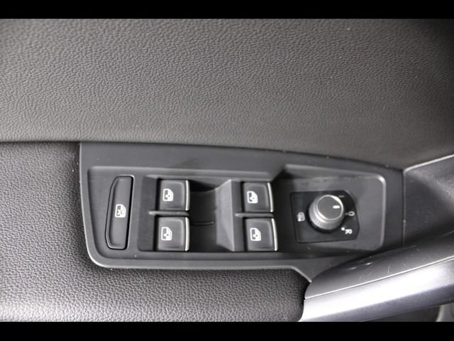 Used 2021 Volkswagen Tiguan SEL AWD/4WD image 20