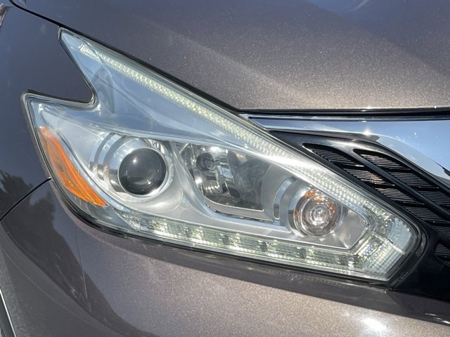 Used 2016 Nissan Murano SV w/ Premium Package image 18