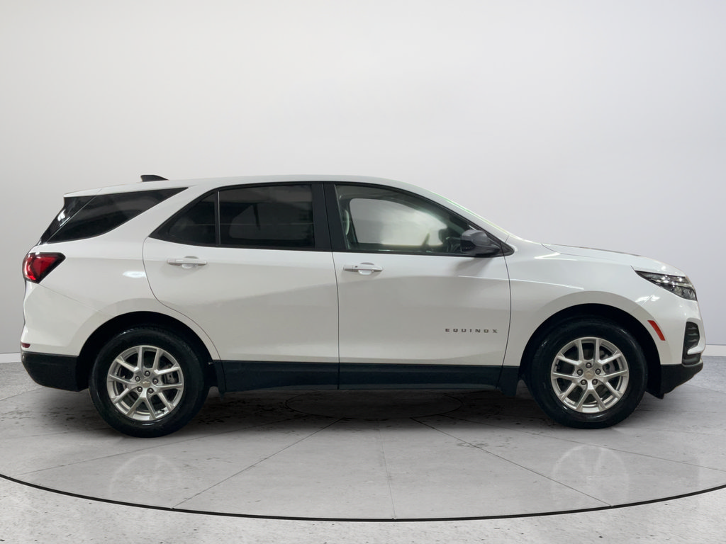 Certified 2024 Chevrolet Equinox LS w/ LS Convenience Package FWD image 6