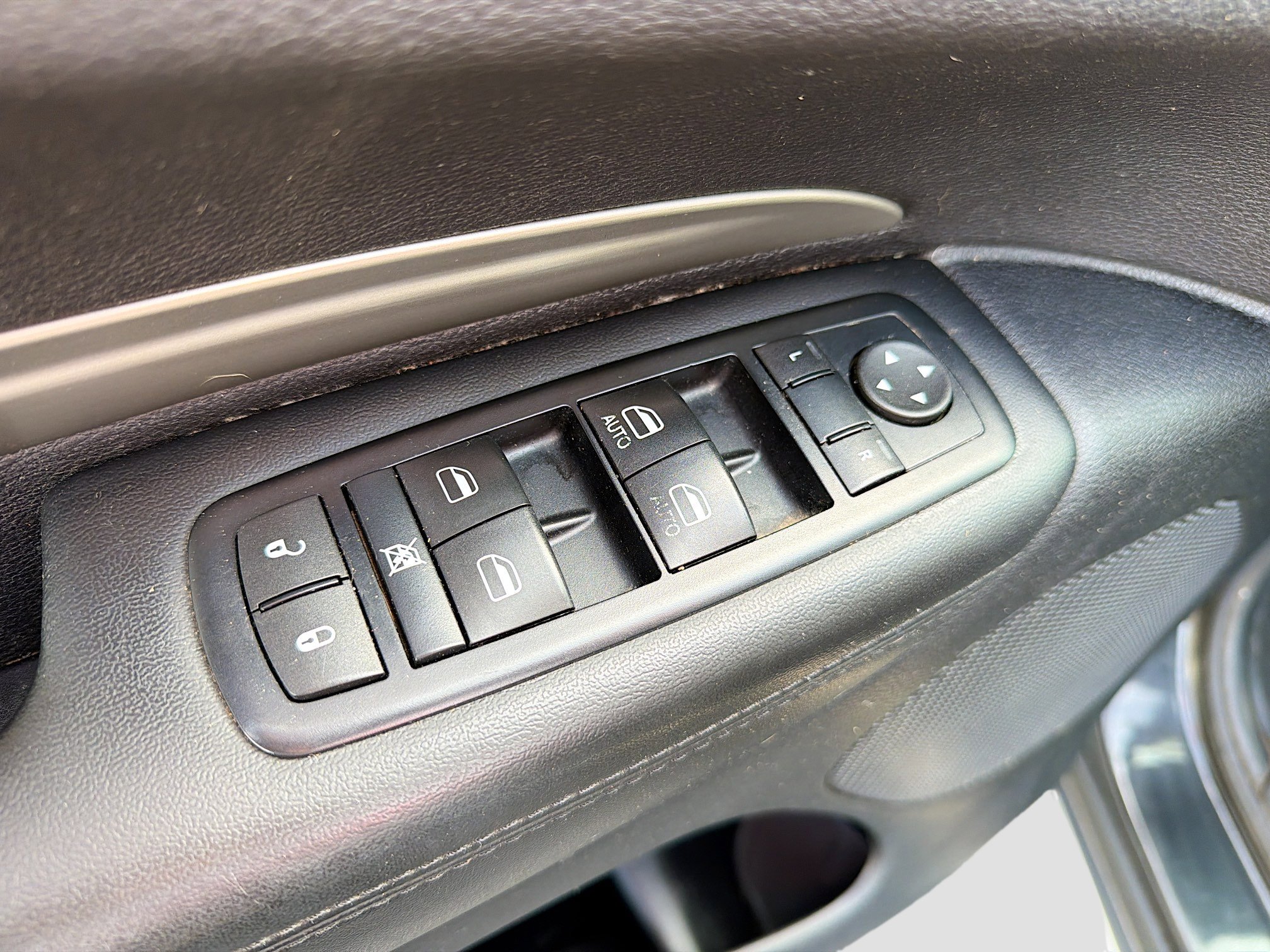 Used 2015 Dodge Durango SXT w/ Quick Order Package 23B AWD/4WD image 8