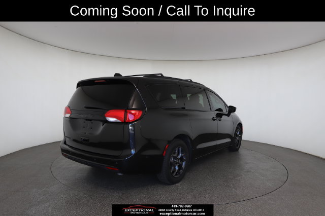 Used 2020 Chrysler Pacifica Touring-L Plus FWD image 18