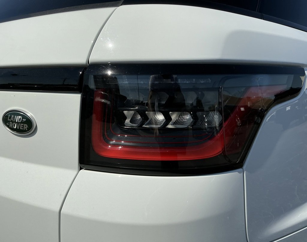 Used 2022 Land Rover Range Rover Sport HSE Silver Edition image 17