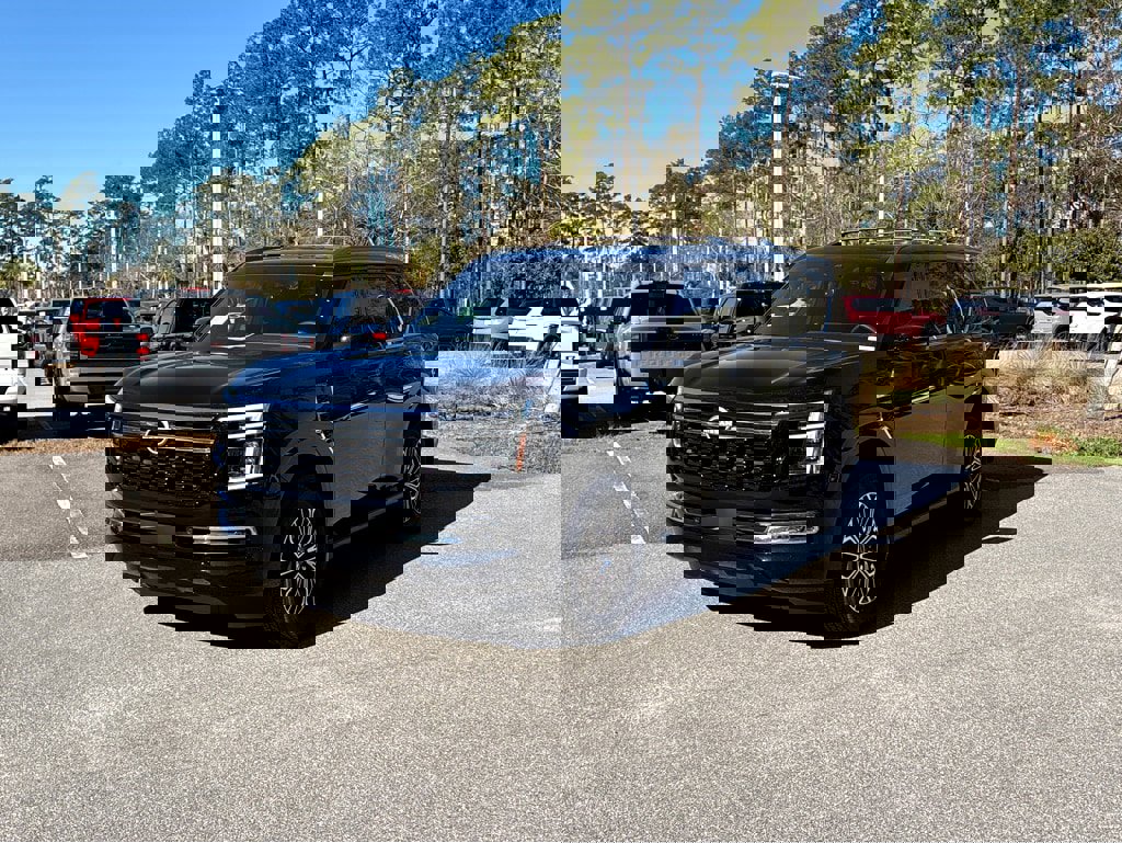 New 2026 Nissan Armada SL image 3