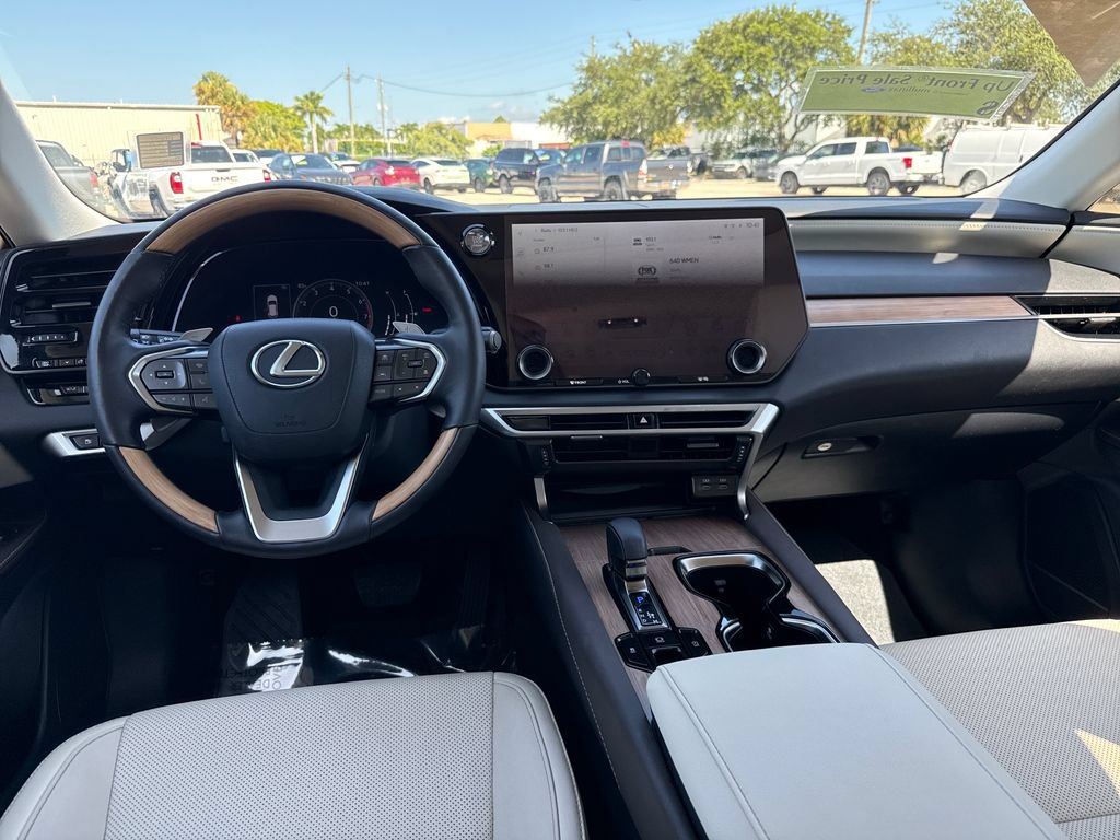 Used 2024 Lexus RX 350 Premium w/ Accessory Package (K3) FWD image 5