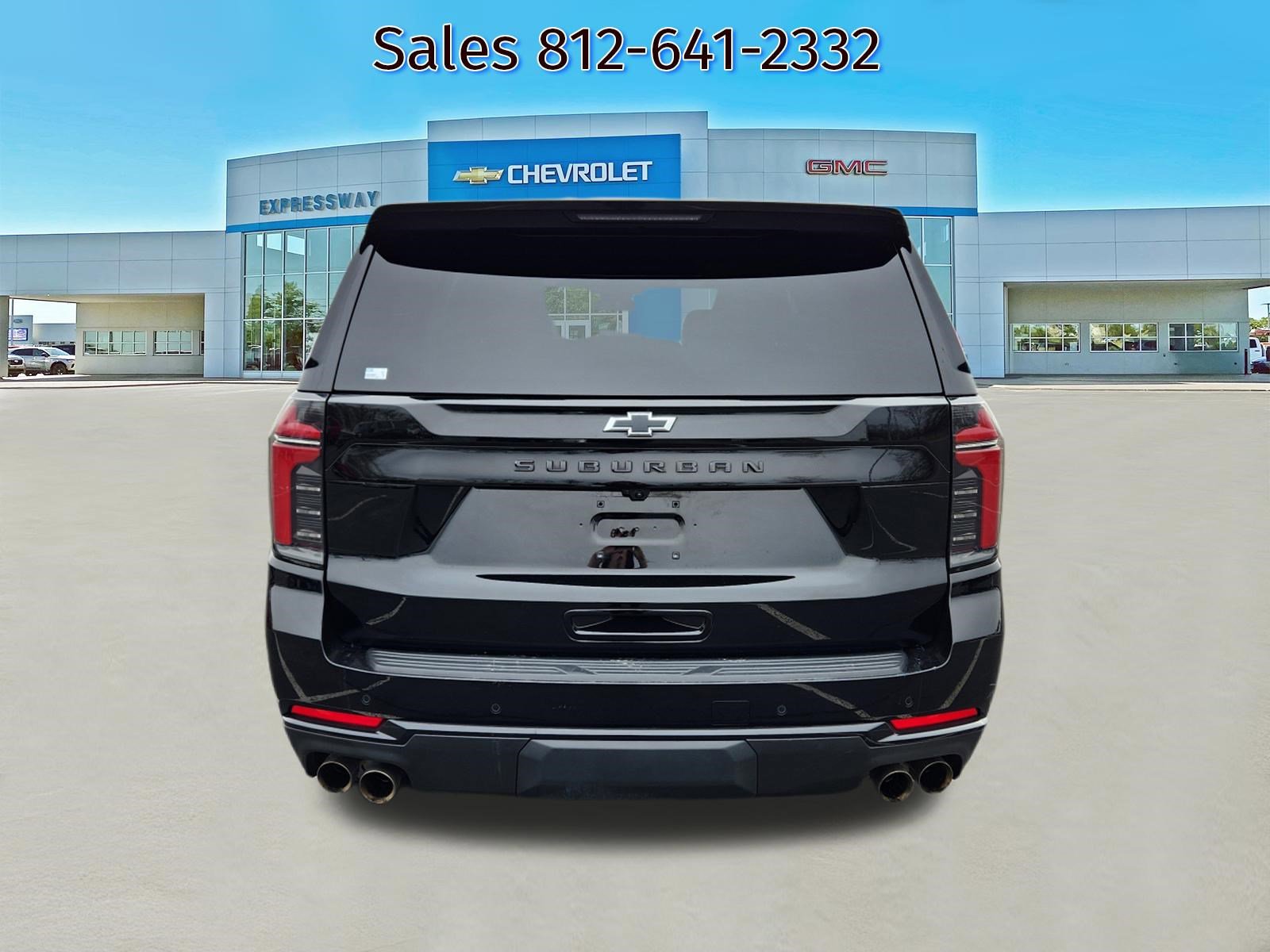 Used 2025 Chevrolet Suburban Z71 image 6