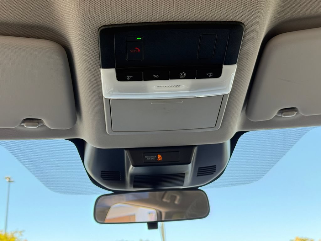 Used 2023 Nissan Rogue SV FWD image 23