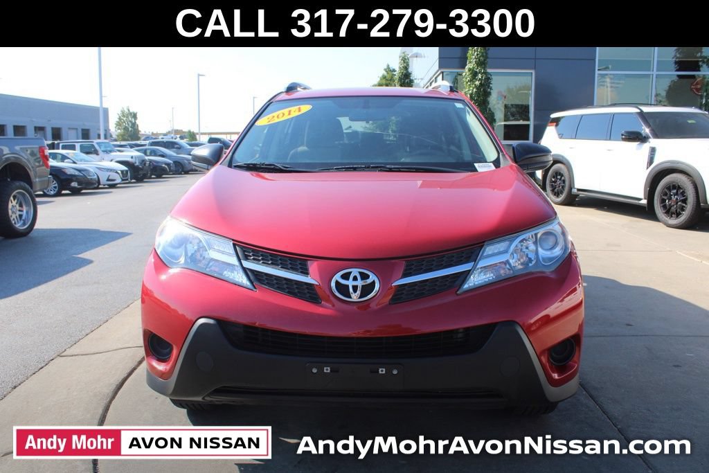 Used 2014 Toyota RAV4 LE FWD image 2