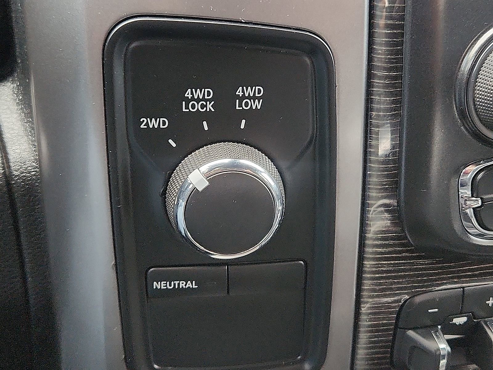 Used 2017 RAM 2500 Limited AWD/4WD image 13