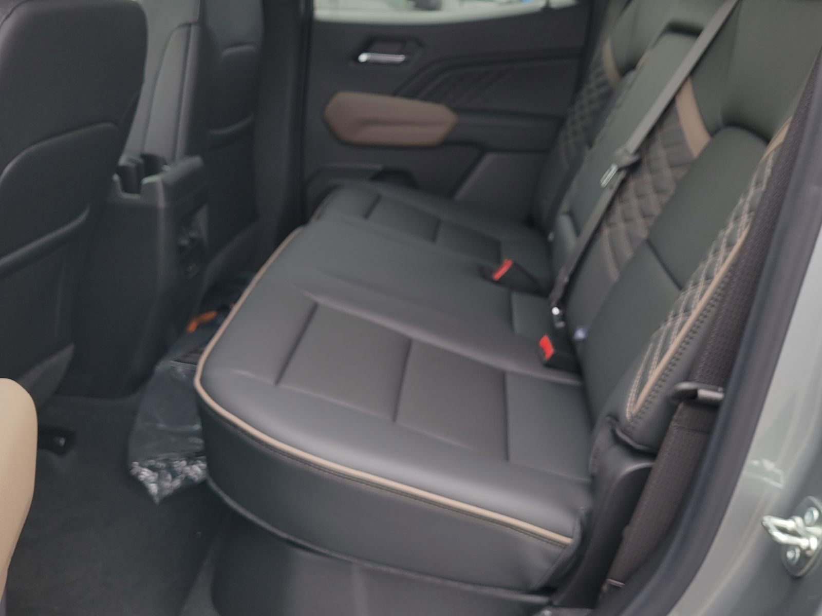 New 2026 GMC Canyon Denali AWD/4WD image 10