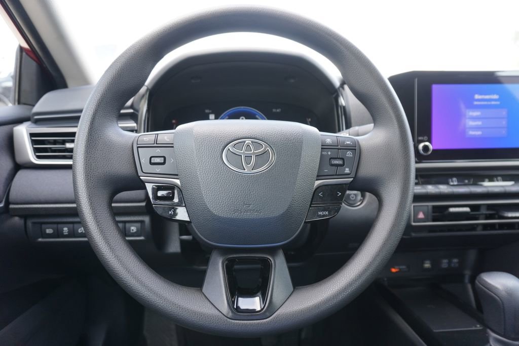 Used 2025 Toyota Camry LE w/ Convenience Package FWD image 10