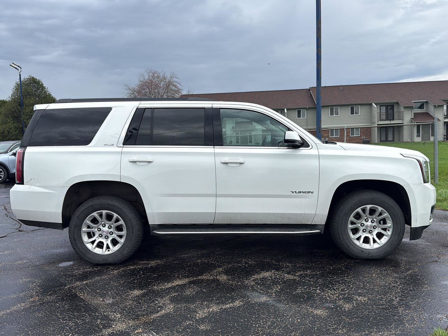 Used 2015 GMC Yukon SLE image 5