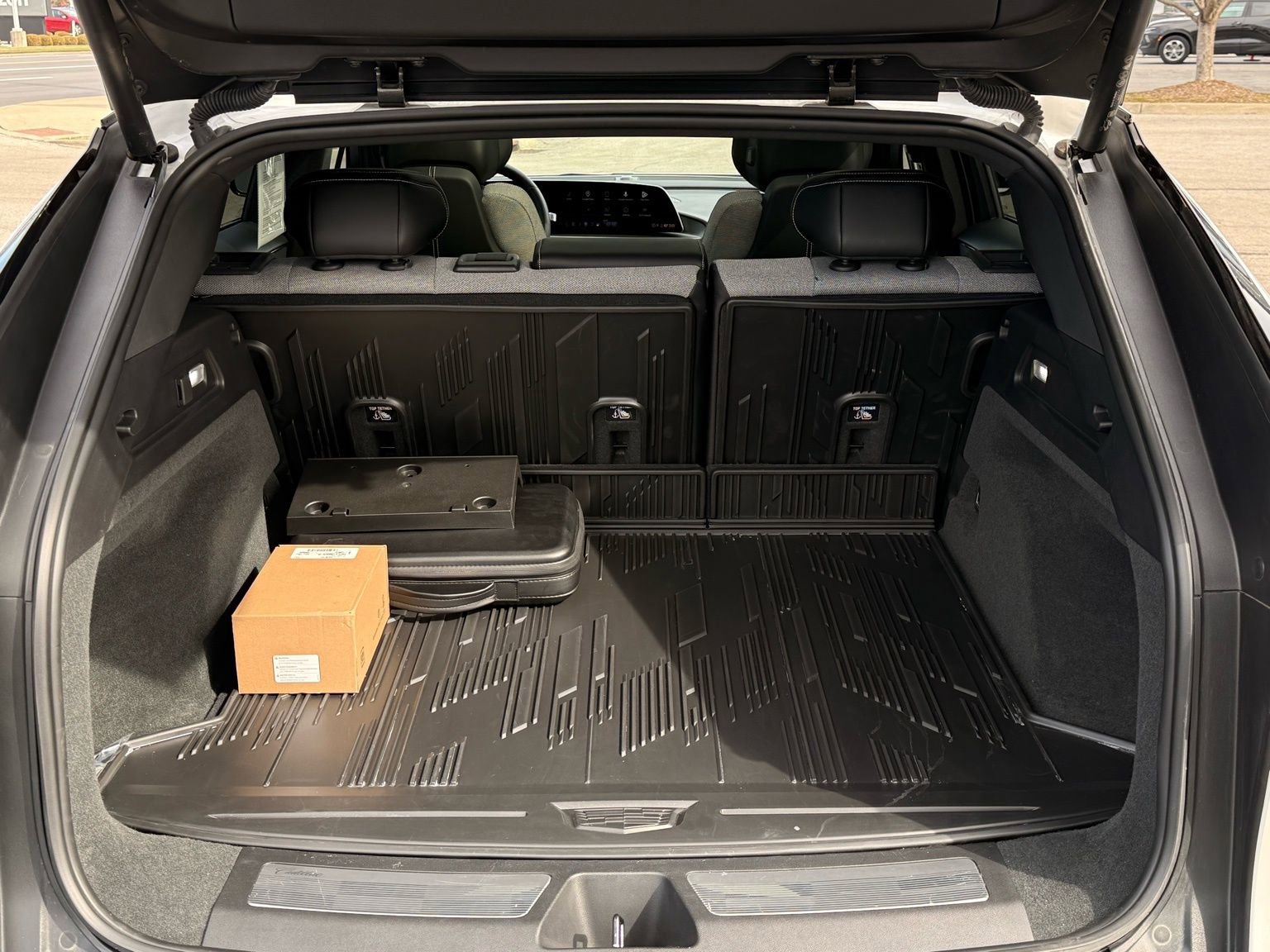 Used 2024 Cadillac Lyriq Tech image 17