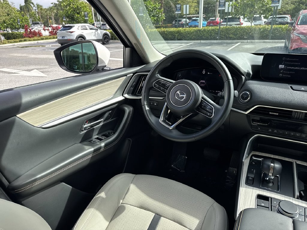 Used 2024 MAZDA CX-90 Plug-In Hybrid w/ Preferred AWD/4WD image 21