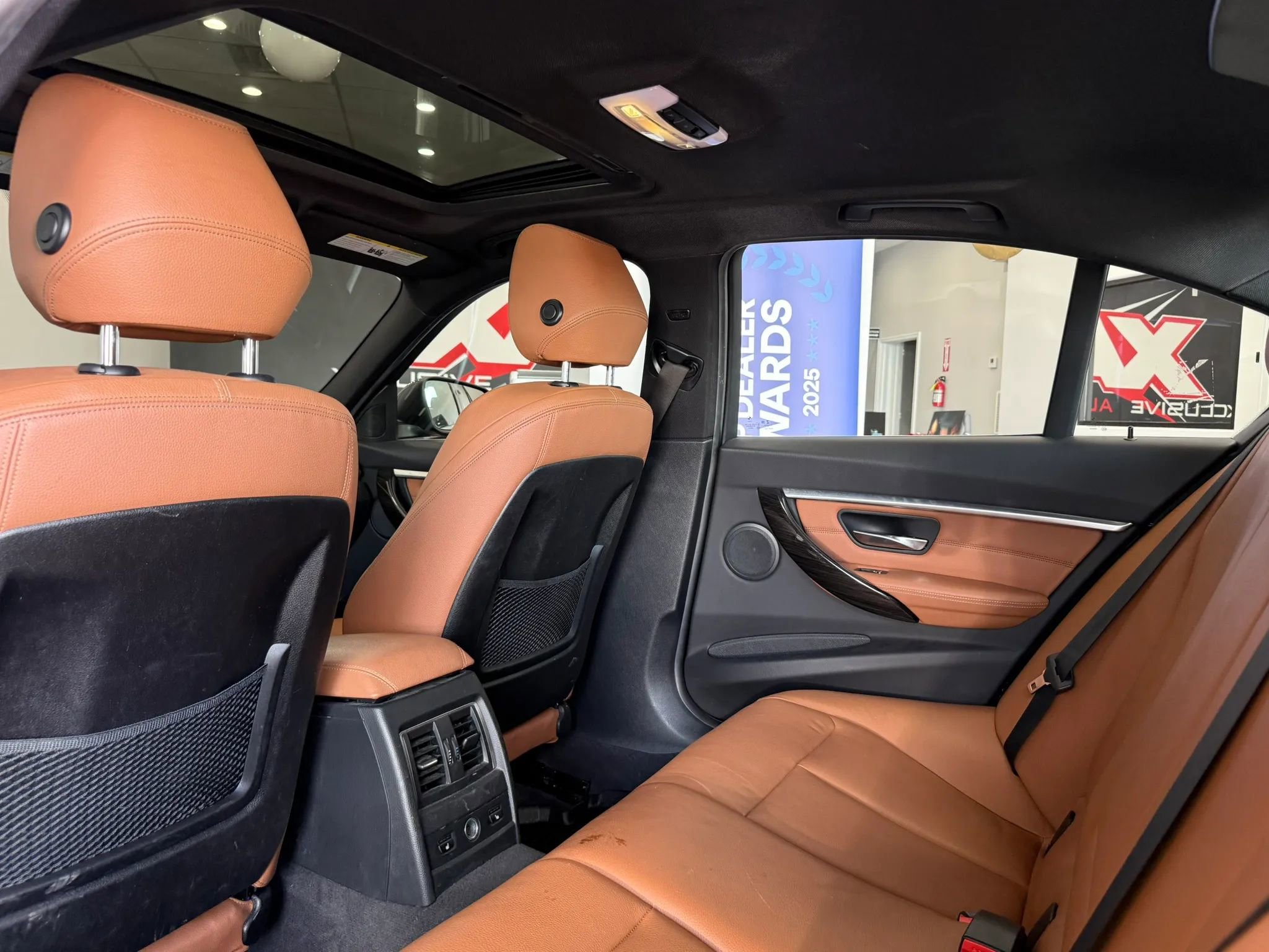 Used 2017 BMW 330i xDrive Sedan image 30