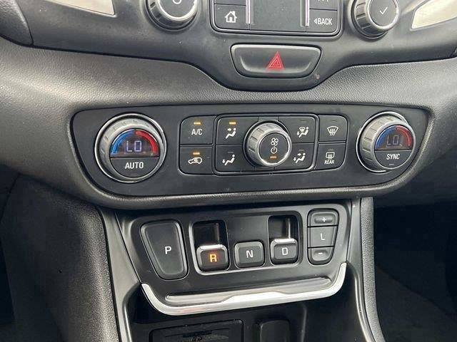Used 2020 GMC Terrain SLT w/ Preferred Package FWD image 24