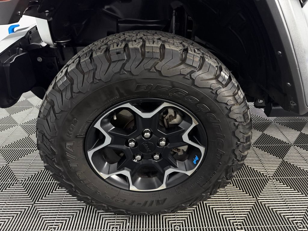 Used 2023 Jeep Wrangler Unlimited Rubicon 4xe AWD/4WD image 12