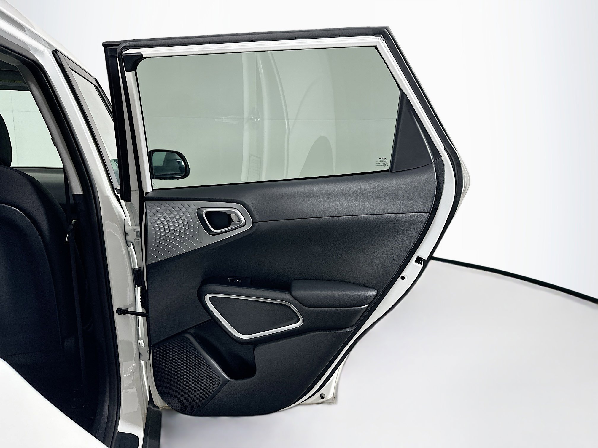 Used 2024 Kia Soul LX w/ Option Group 015 image 28