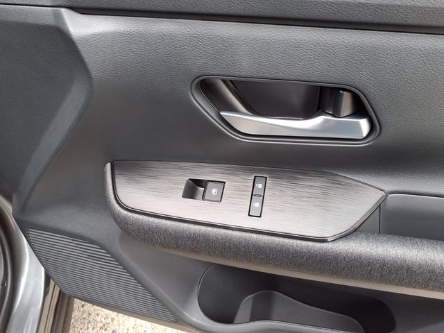 Used 2025 Nissan Kicks SV FWD image 26
