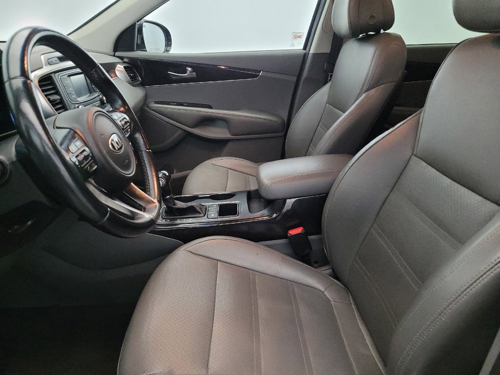 Used 2016 Kia Sorento EX image 17