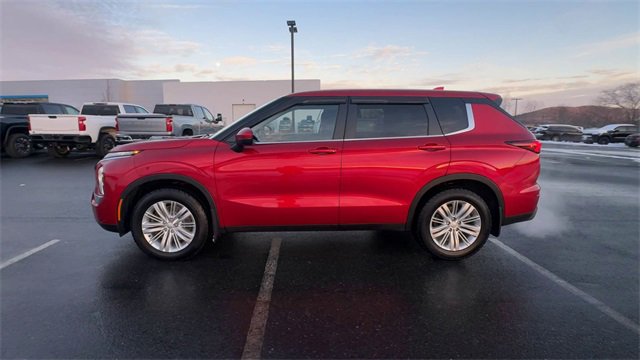 Used 2022 Mitsubishi Outlander ES image 5