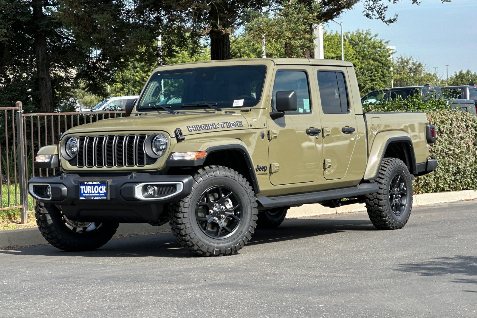 New 2025 Jeep Gladiator Sport image 8