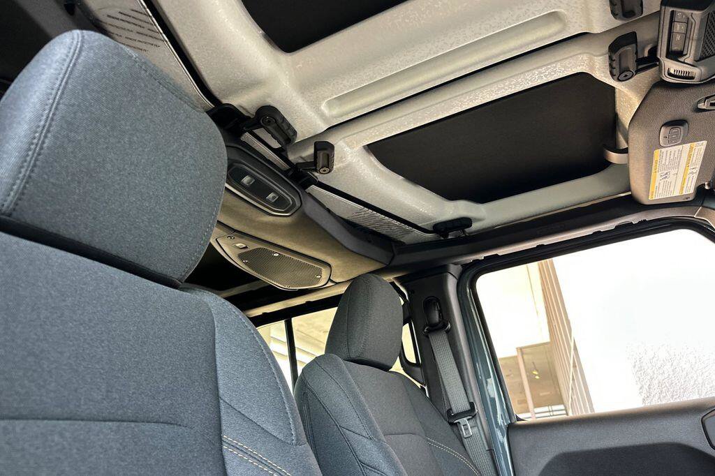 New 2025 Jeep Wrangler Unlimited Sport AWD/4WD image 17