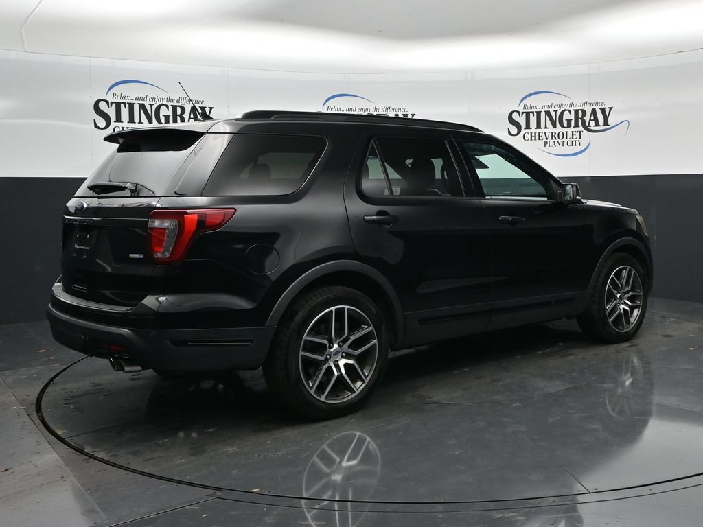 Used 2018 Ford Explorer Sport w/ Equipment Group 401A AWD/4WD image 7