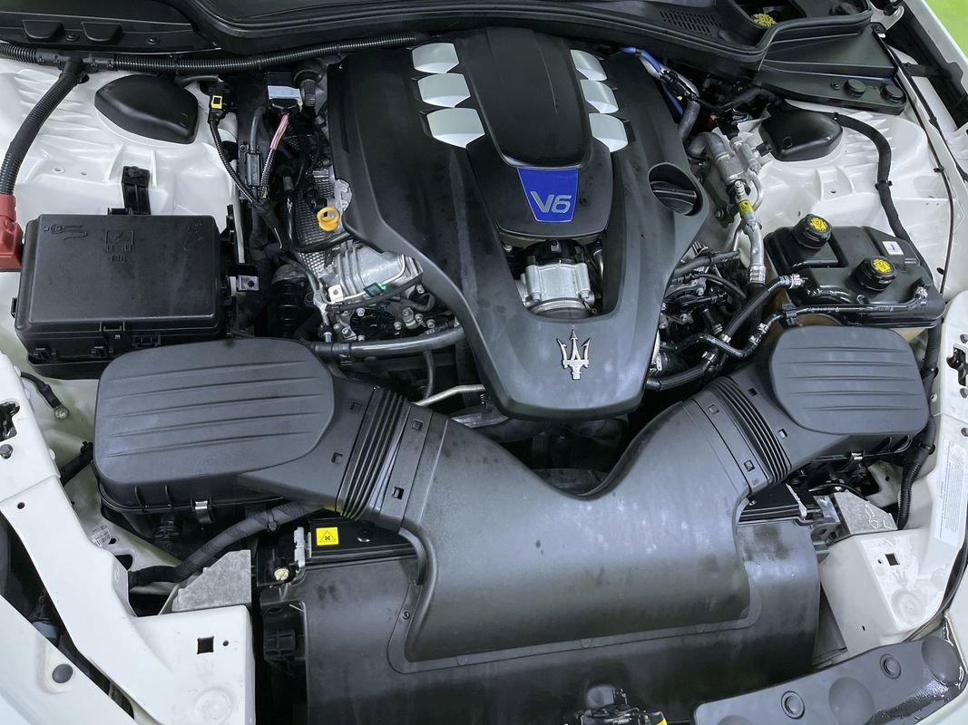 Used 2018 Maserati Ghibli S Q4 image 32