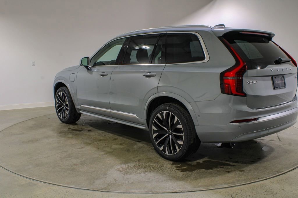 New 2026 Volvo XC90 T8 Ultra w/ Protection Package AWD/4WD image 3