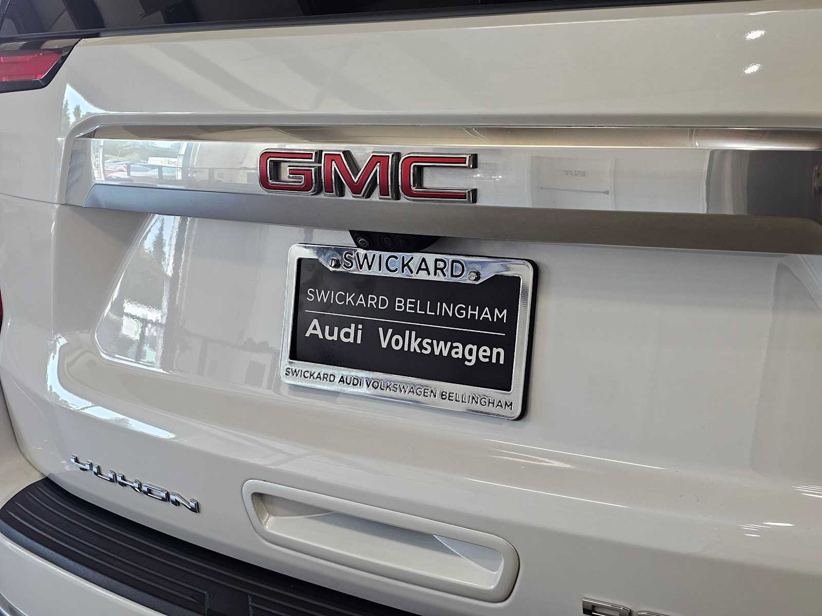 Used 2024 GMC Yukon XL Denali w/ Advanced Technology Package AWD/4WD image 15