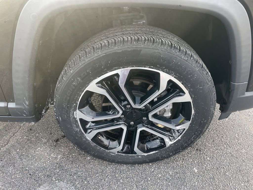 Used 2022 Jeep Compass Limited image 15