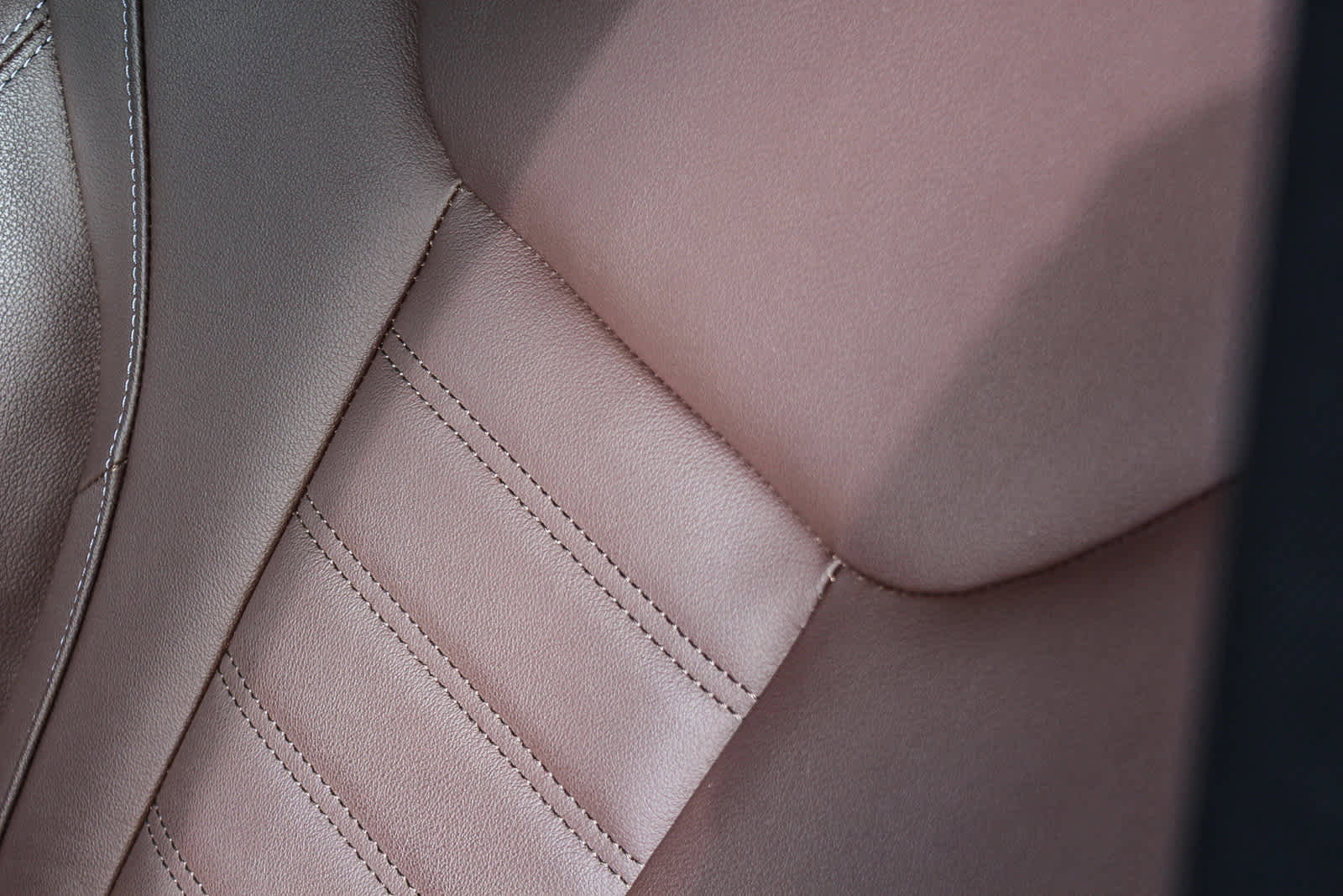 Used 2025 BMW i4 eDrive40 w/ Premium Package image 24