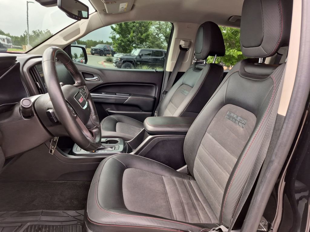 Used 2015 GMC Canyon SLE w/ All-Terrain Adventure Package RWD image 19