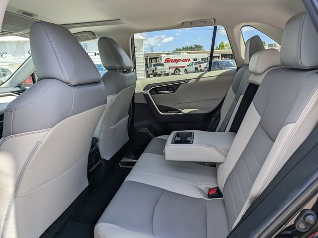 Used 2021 Toyota RAV4 XLE Premium FWD image 14