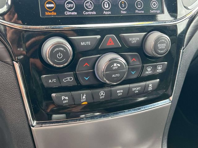 Used 2020 Jeep Grand Cherokee Laredo w/ Quick Order Package 2BN North AWD/4WD image 17