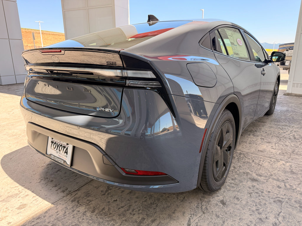 New 2026 Toyota Prius Plug-In Hybrid FWD image 9