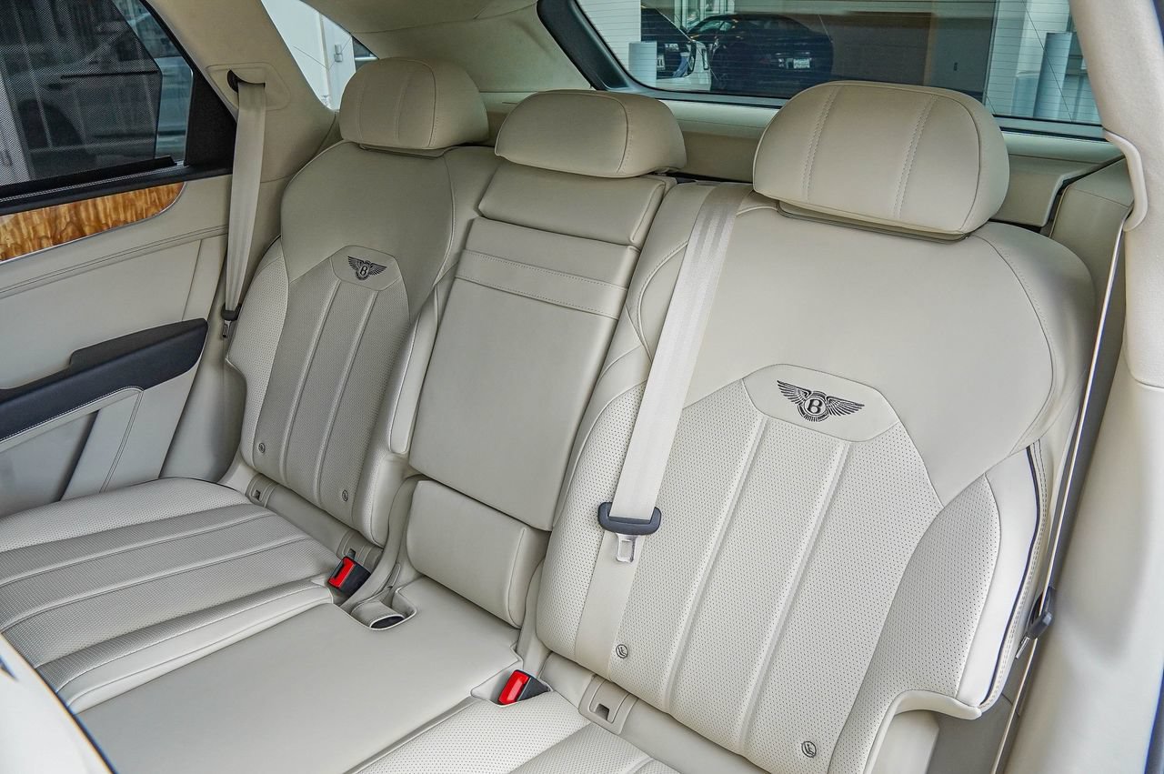 Certified 2023 Bentley Bentayga AWD/4WD image 42