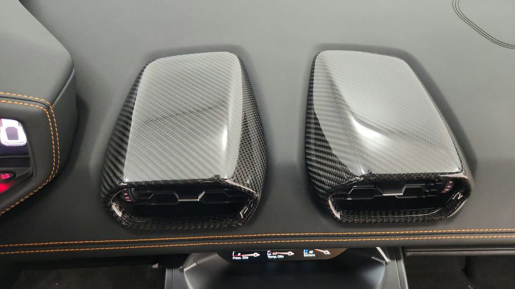 Used 2015 Lamborghini Huracan LP 610-4 AWD/4WD image 40