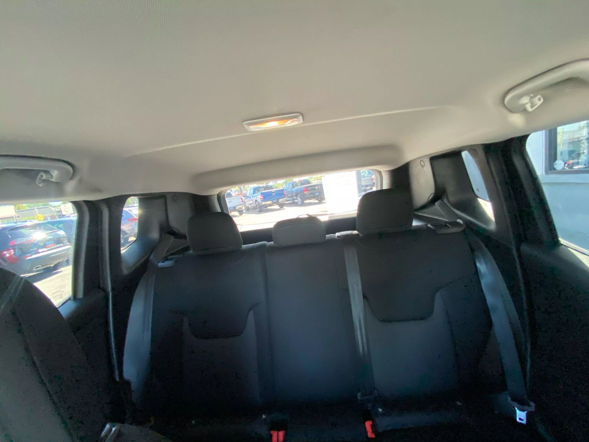 Used 2020 Jeep Renegade Sport image 19