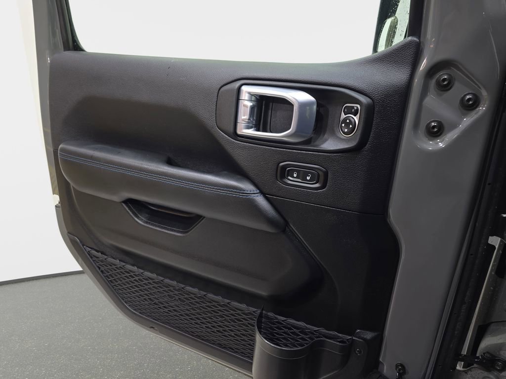 Used 2021 Jeep Wrangler Unlimited Rubicon 4xe w/ Steel Bumper Group image 28