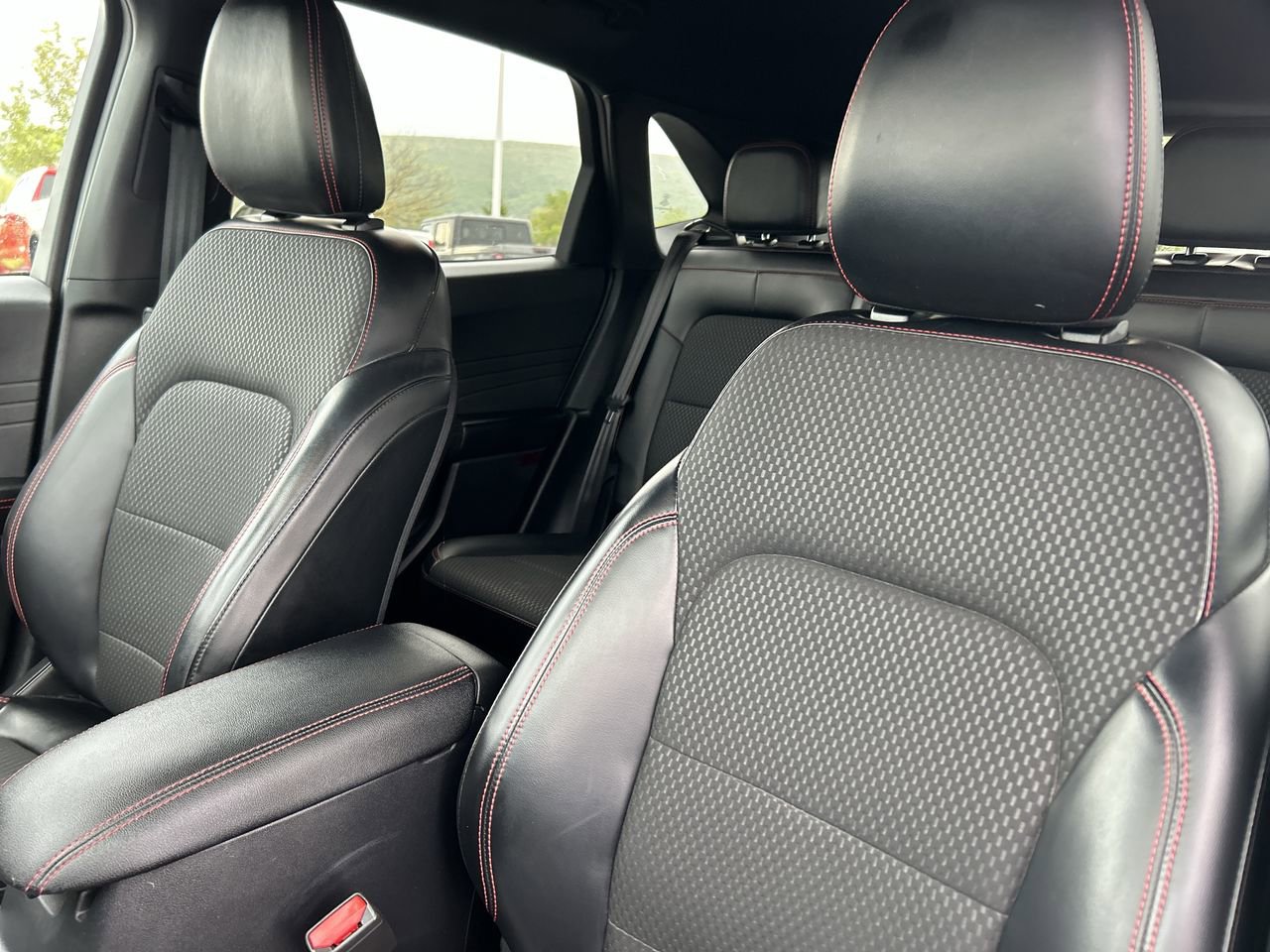 Used 2023 Ford Escape ST-Line AWD/4WD image 22