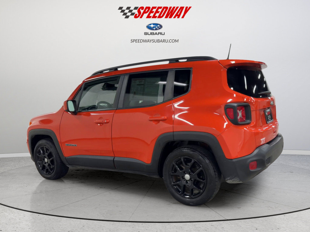 Used 2020 Jeep Renegade Latitude w/ Cold Weather Group FWD image 9