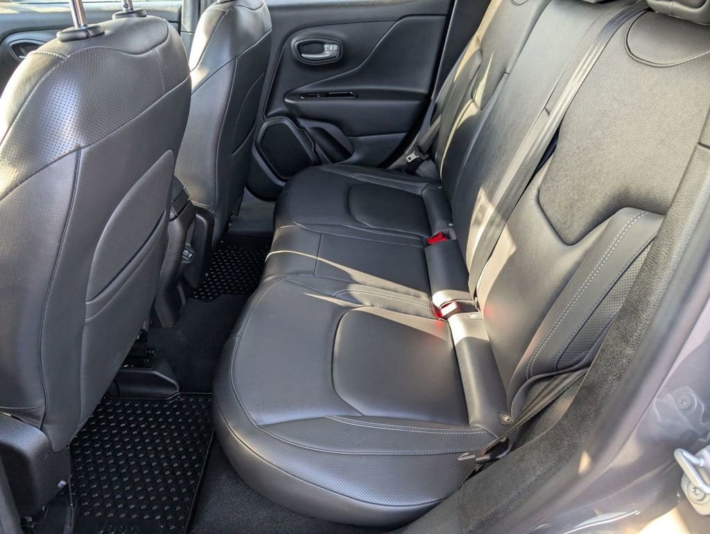 Used 2023 Jeep Renegade Limited image 44