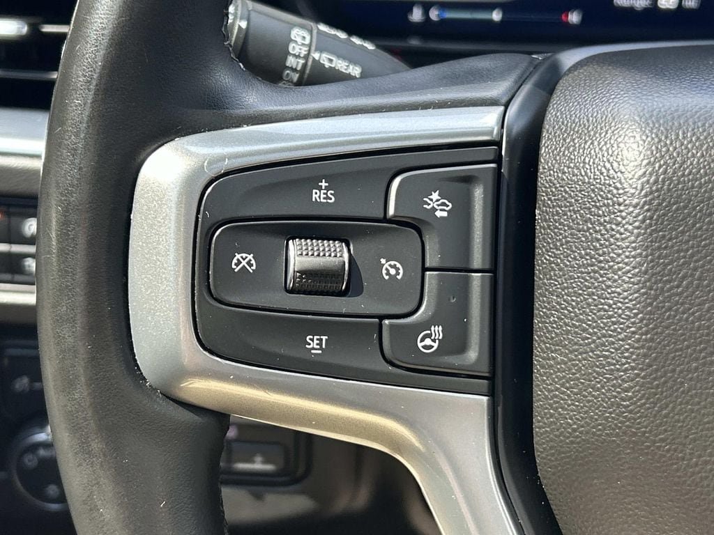 Used 2023 Chevrolet Tahoe Premier AWD/4WD image 28